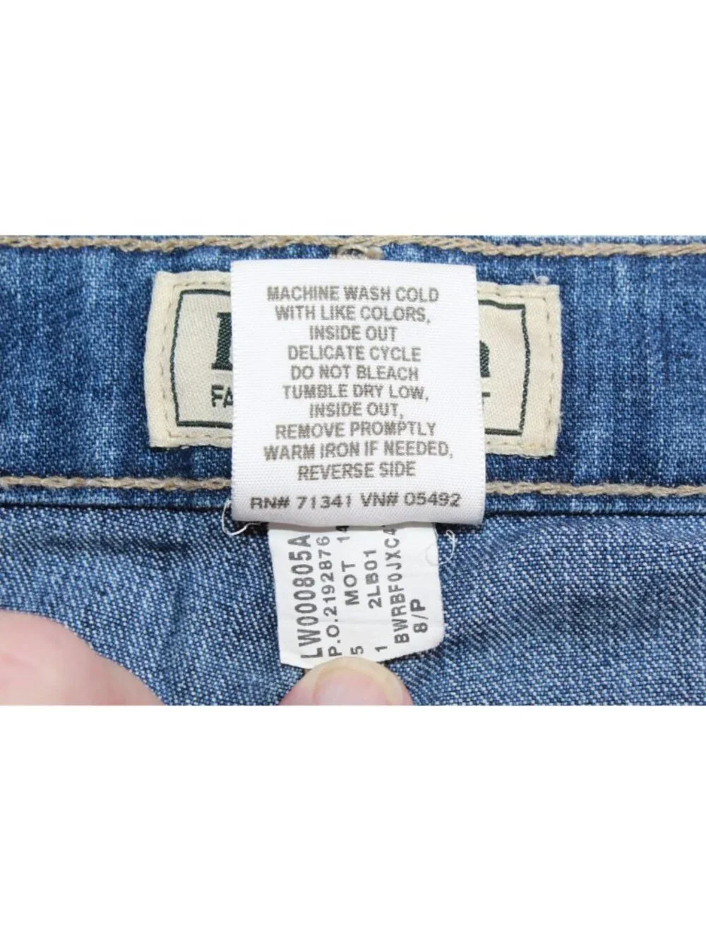 LL Bean Women's Favorite Fit Straight Jeans Blue Stretch Denim Pants Size 8 Pet